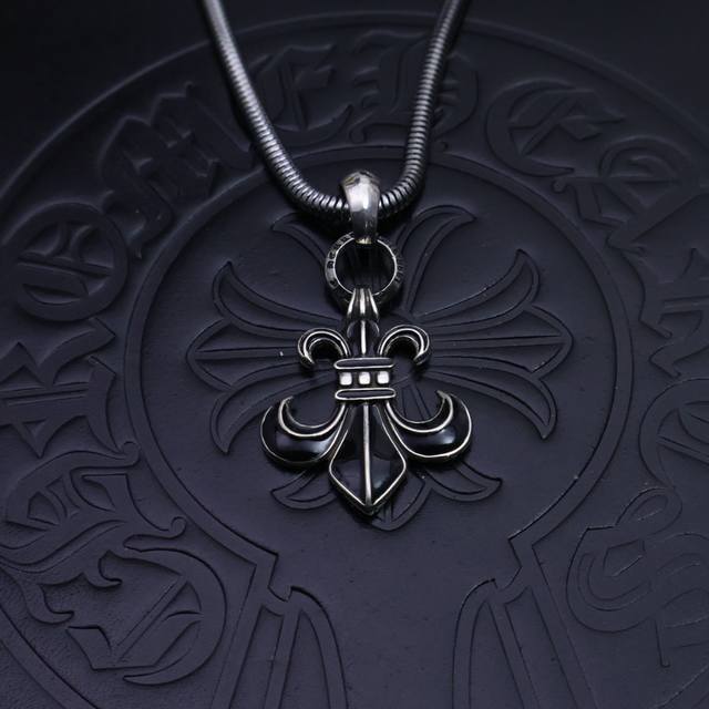 New Arrival] Chrome Hearts Necklace, The Latest Design With Unique Patterns And