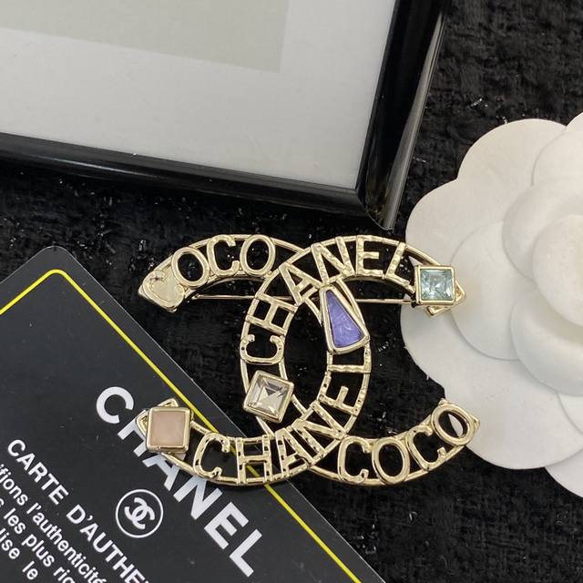 Chanel Brooch Bestseller Now Available In New Styles Chanel High-End Letter-Shap