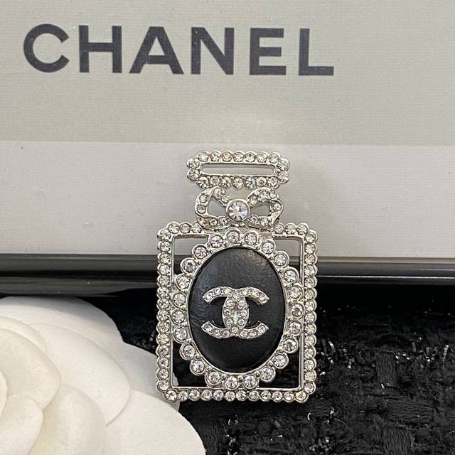 Chanel Brooch Best-Selling New Arrival Chanel 22A Full Diamond Perfume Bottle Br