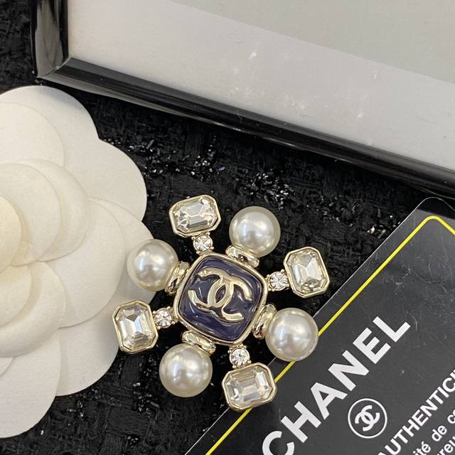 Chanel Brooch Best-Selling New Arrival Chanel22 High-End Handcrafted Brooch Glas