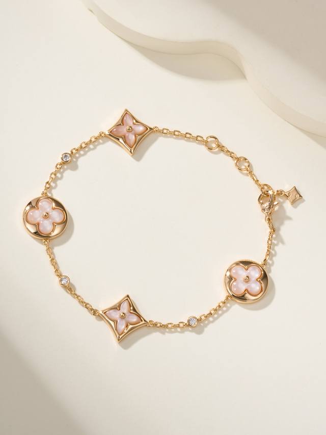 Pink Mother-Of-Pearl First, Look For The Z-Shaped Design. The Shell Accessories