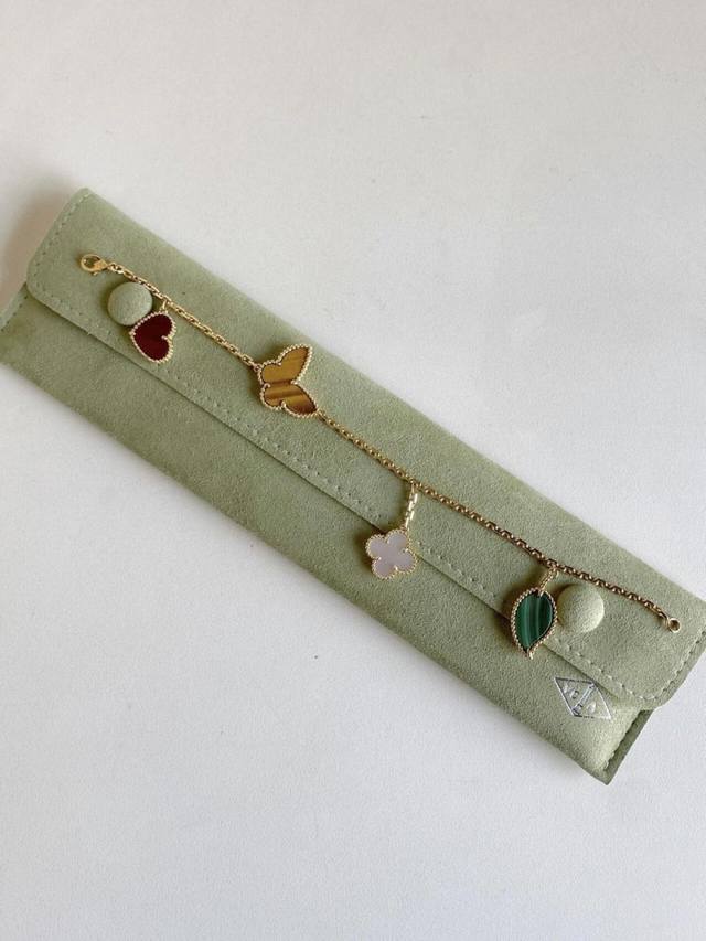 V Gold-Plated Lucky Bracelet, This Piece Is So Popular That People Are Lining Up