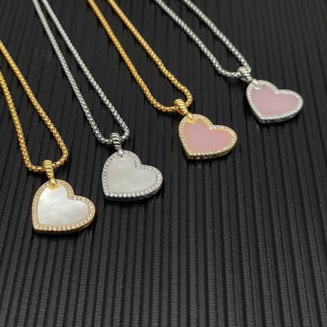 New David Yurman Heart-Shaped White Mother-Of-Pearl Necklace. Heart-Shaped Pink