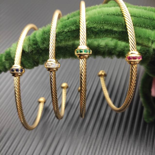 David Yurman Gold 3Mm Round Pearl Red Diamond Bracelet.