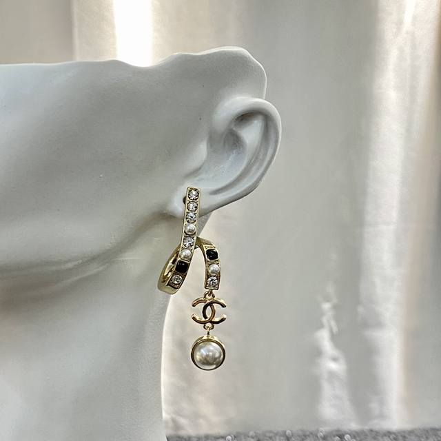 Code E1966 0257820 Chanel Earrings Hot Selling New Arrival Chanel 22A Enamel Ear