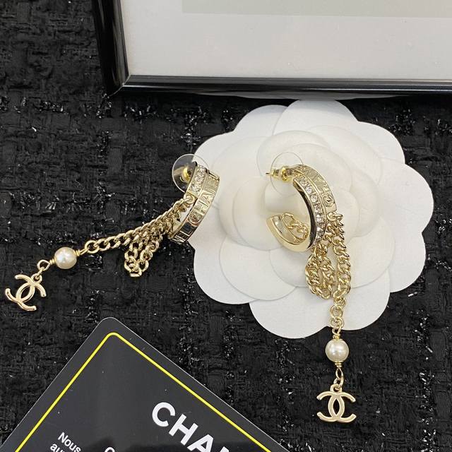 Code E1965 0257820 Chanel Ear Studs Are A Hot-Selling New Arrival. Chanel22A Rep