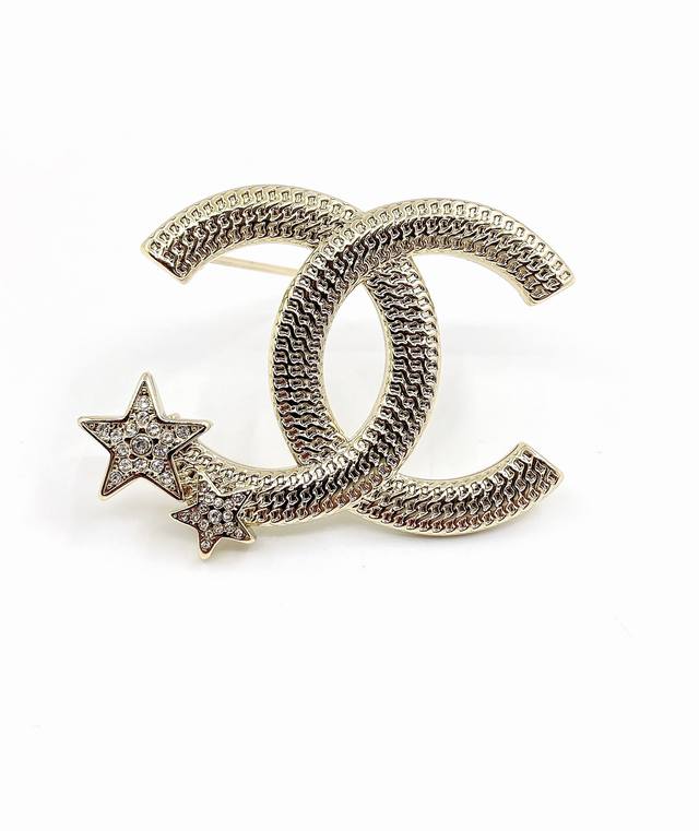 Ch*Nel Latest Style Light Gold Cc Star Brooch, Zp Brass Material