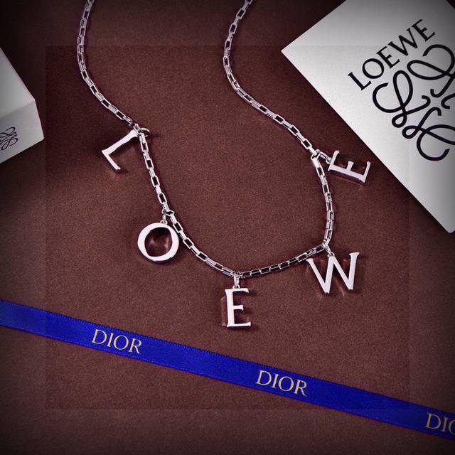 Bracelet Necklace Louis Vuitton New Arrival Trending Online! Simple And Elegant,