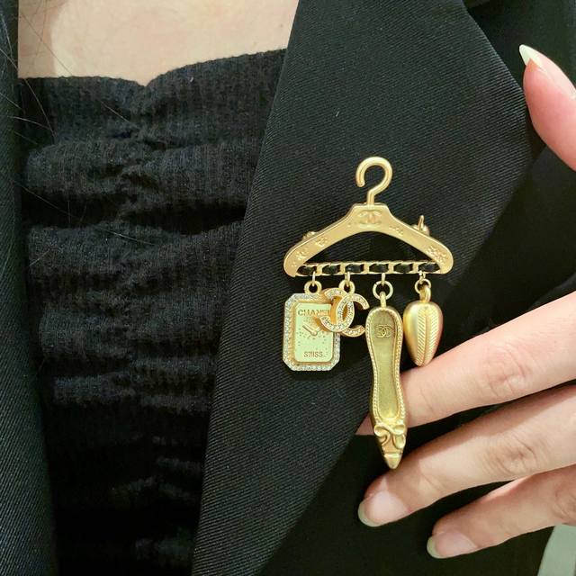 Chanel Multi-Accessory Double C Letter Brooch