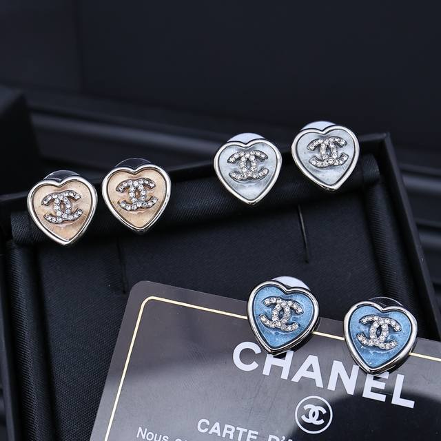 Chanel 25P Best-Selling Colorful Glass Double C Heart Ear Studs This Season's St