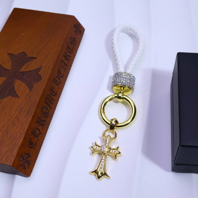 Premium Version, Lightweight Luxury Electroplated Diamond-Encrusted Chrome Heart