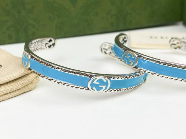 Gucci High-End Enamel Limited Edition Bracelet With Interlocking Double G Design