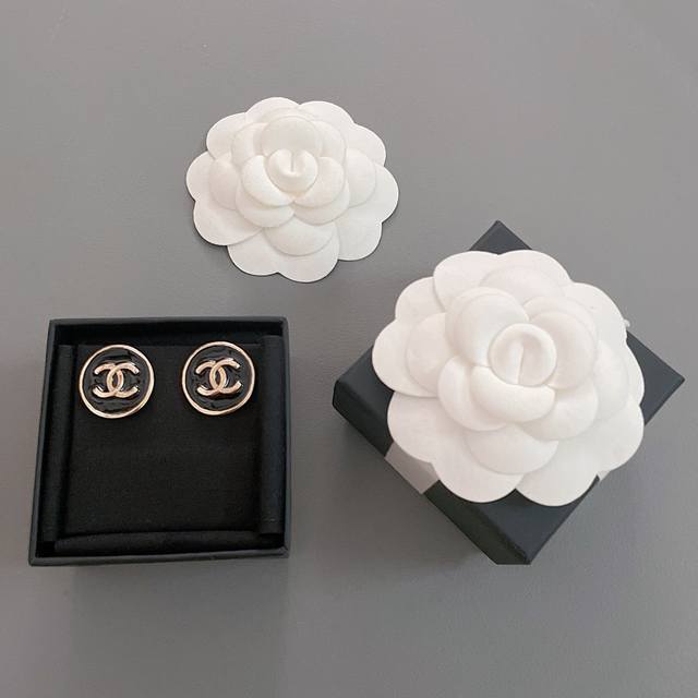 Our Product: Round Black-Based Ear Studs, Currently Available For Purchase At Z4