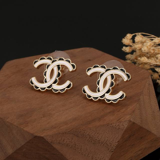 Chanel Earrings, Keeping Up With The Latest Trends For Early Spring. Whether You