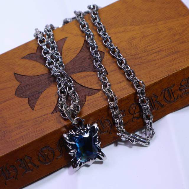Premium Edition] Croce Croce Handcrafted Chain Necklace With A Cross And Scout F