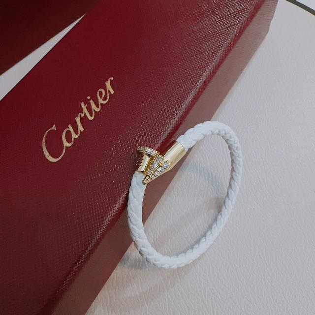 Cartier Bracelet V-Gold Calfskin Series - Perfect Condition, Flawless Details, T