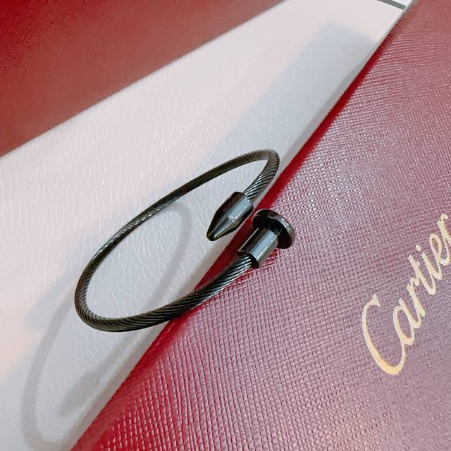Cartier Bracelet V Gold Material Series Perfect Condition, Flawless Details, The