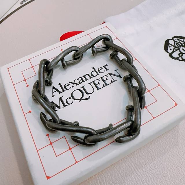 Authentic New Alexander Mcqueen Handchain, Exactly The Same As In Stores, Custom