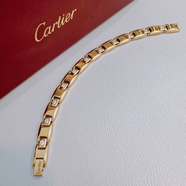 Cartier V-Gold Bracelet Series: Perfect Condition, Flawless Details, And A Uniqu
