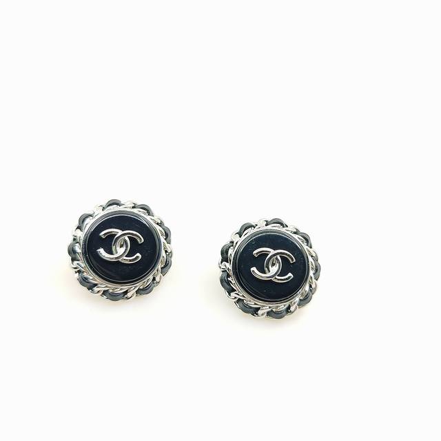 Ch*Nel Newest Round Black Stud Earrings, Consistent Zp Brass Material