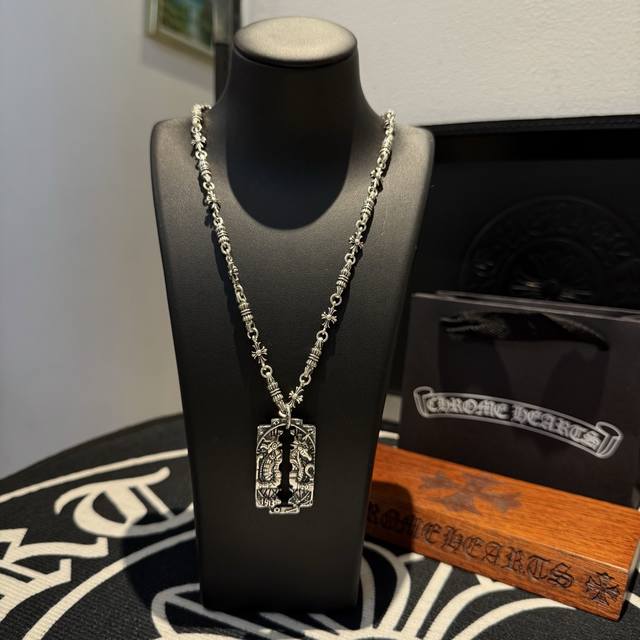 New Arrival, Boutique Quality Chrome Hearts Classic Retro Cross Necklace With Sq