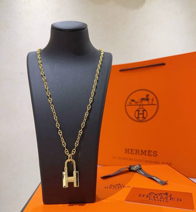 Hermes Necklace New Release Hermes Essential Pig Nose Series Jewelry High-End Cu