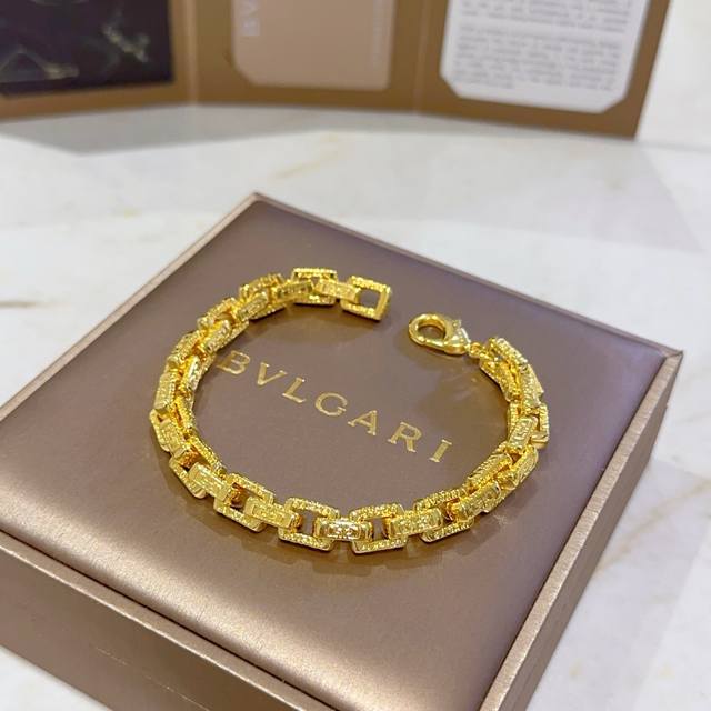 Bvlgari Bracelet In V Gold. Bvlgari Divas' Dream Series, Flawless Condition, Imp