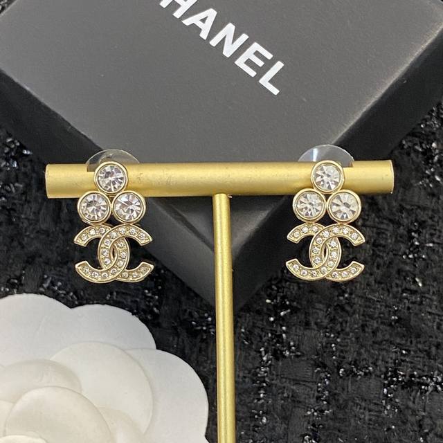 Code E Chanel Ear Studs Hot-Selling New Arrival Zp, Authentic Store-Bought Chane