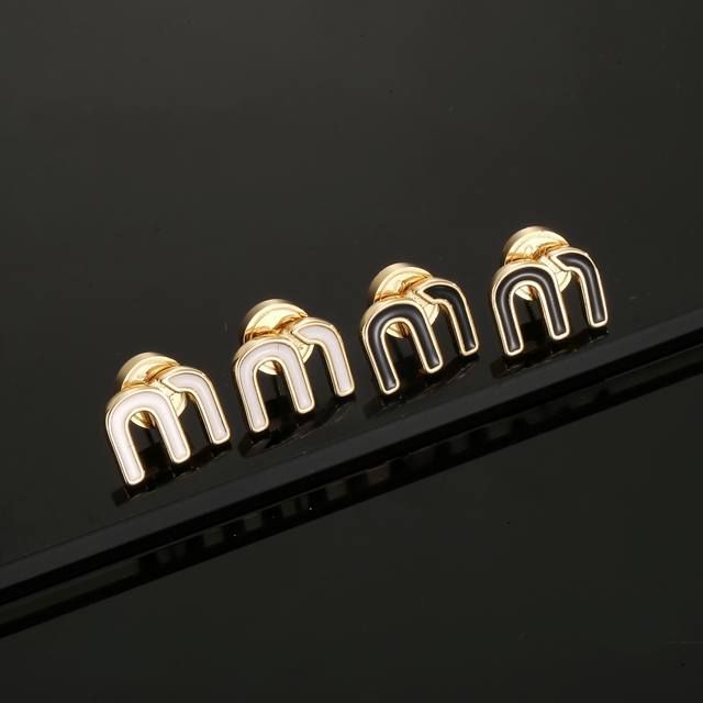 Miu Miu Letter Stud Earrings Classic Gold Tone, Small And Delicate, Cute And Ver