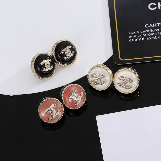 Chanel Asymmetrical Ear Studs, Earrings, Fashionable And Versatile, Exquisite 1: