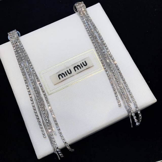 Celine Crystal White Diamond Fringe Stud Earrings. This Zp Is So Hard To Get! Au