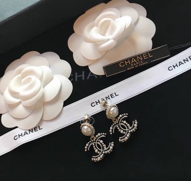 Chanel Instagram-Famous Same-Style Pearl Drop Earrings, Highest-Grade Replica, O