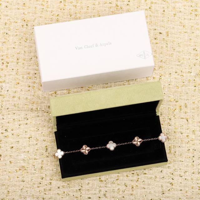 205341 Our Product: Five-Flower Pearl + Laser Bracelet, Customizable In 18K Real