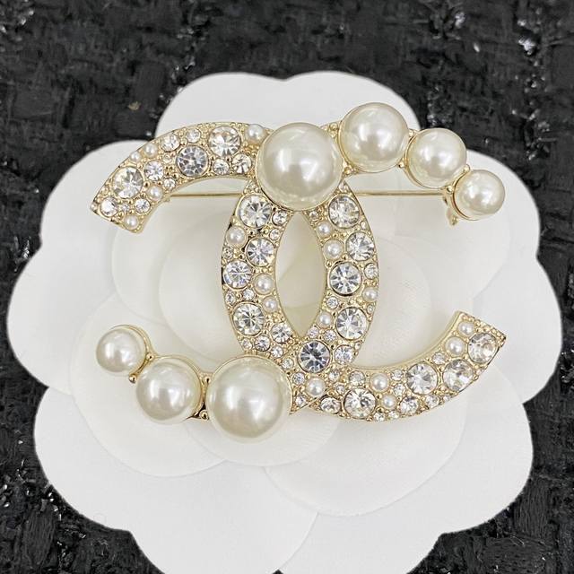 Code A292 Xiangjia's Ultra-Popular Best-Selling Brooch, Exclusive High-End Quali
