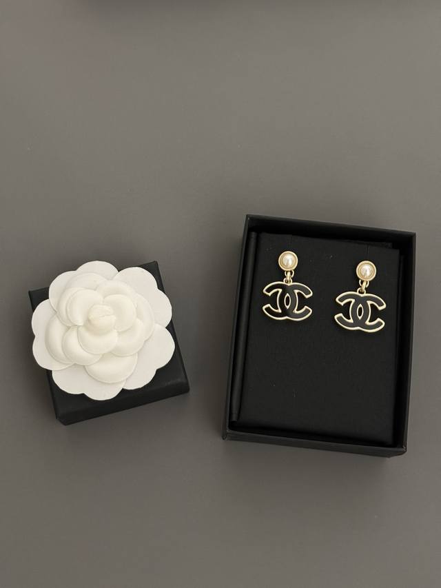Ch*Nel New Black Cc Ear Studs And Earrings, Matching Zp Brass Material.
