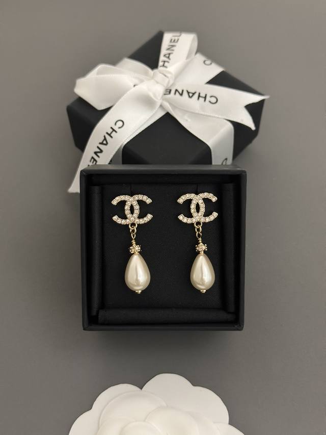 Ch*Nel Latest Cc Teardrop Pearl Ear Studs, Matching Zp Brass Material.