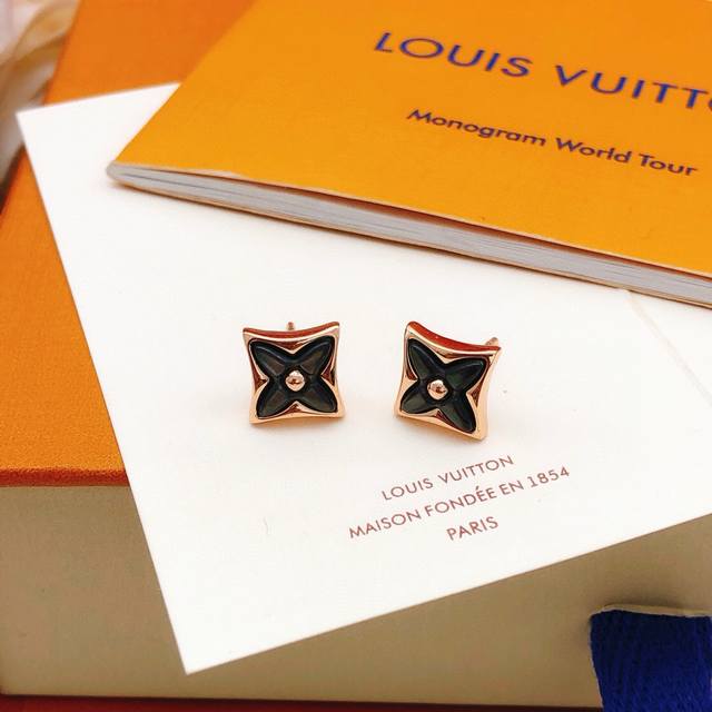 Model No. Led0283 Lv*Latest Rose Gold Gray Gray Mother-Of-Pearl Earrings Consist