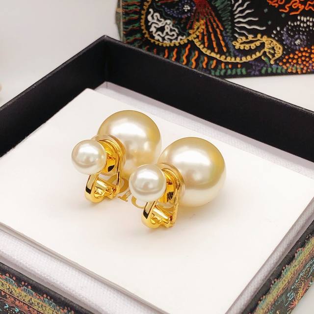 Code Ded0092 Dio*Latest Style Large Pearl Ear Clips, Consistent Zp Brass Materia