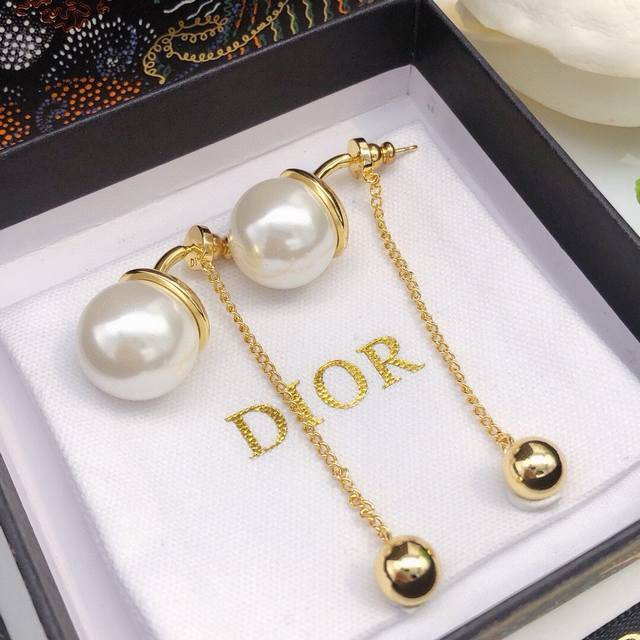 Code Ded0286 Dior Original New Pearl Fringe Ear Studs High-End Quality, 1:1 Mold