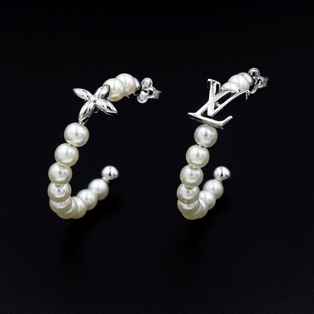 Louis Vuitton My Lv Pearl Earrings Reinterpret Summer Style With An Asymmetrical