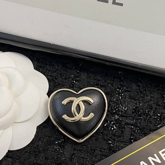 Code A492 Chanel Brooch Bestseller Newly Launched, Consistent With Zp Chanel 22