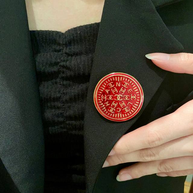 Chanel Round Letter Double C Brooch