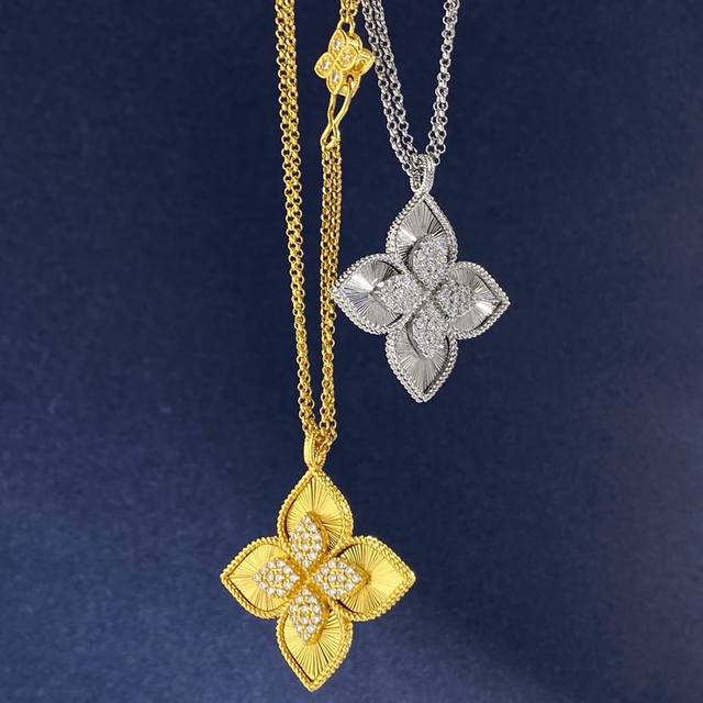 Engraved Floral Design Now Available Exclusive New Arrival Roberto Coin Keying F
