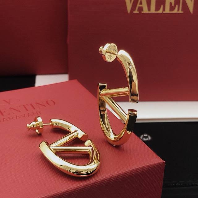 Ved0256 Large Valenti*O Latest Style Smooth Ear Hooks, Zp Brass Material