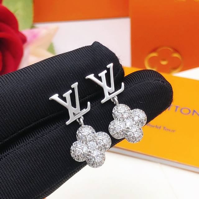 Model No. Led0254 Lv*Latest Silver Diamond Flower Stud Earrings, Zp Brass Materi