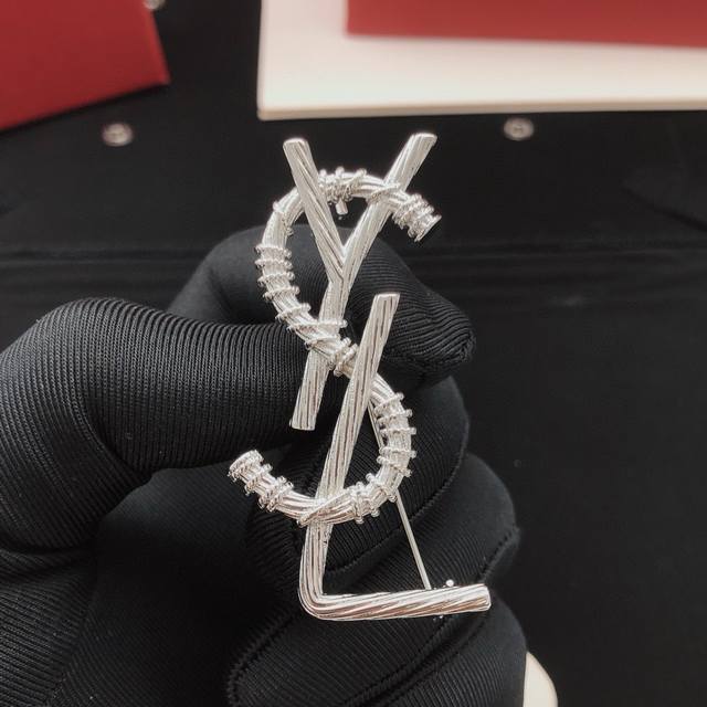 Id Yxz0044 Yvessaintlauren*Latest Design Silver Twisted Brooch, Consistent Zp Br