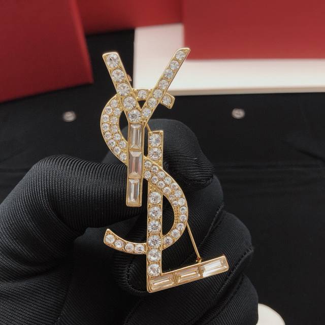 Id Yxz0043 Yvessaintlauren*Latest Design Square Diamond Brooch, Consistent Zp Br