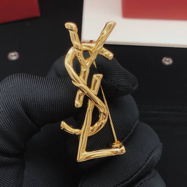 Id Yxz0041 Yvessaintlauren*Latest Design Golden Brooch, Zp Brass Material
