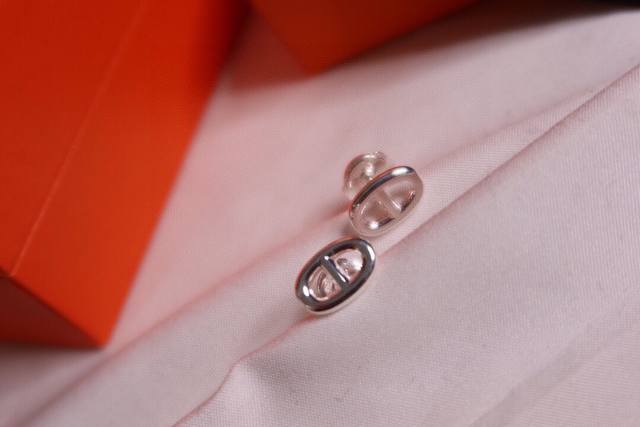 Precision Crafted Version Ear Studs Mini Herm