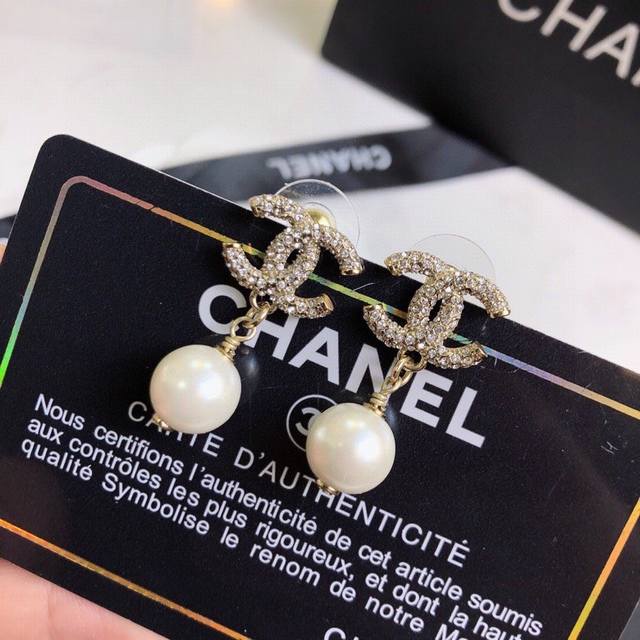 Chanel Original Single Chanel New Arrival Classic Full Diamond Logo Cc Ear Studs